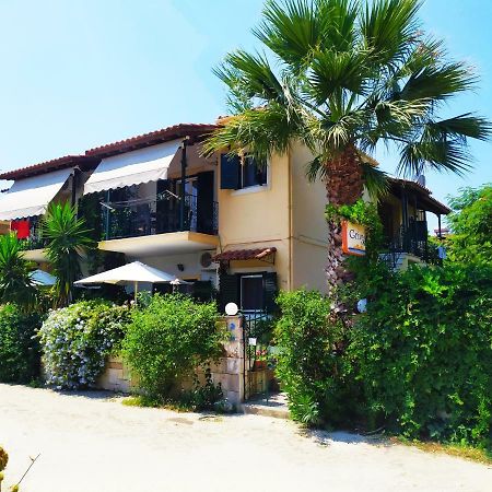 Grivas Apartments Sívota Exterior foto